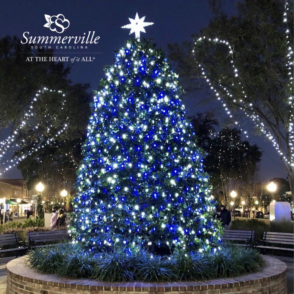 The Sweetest Small Town to Visit During the Holidays